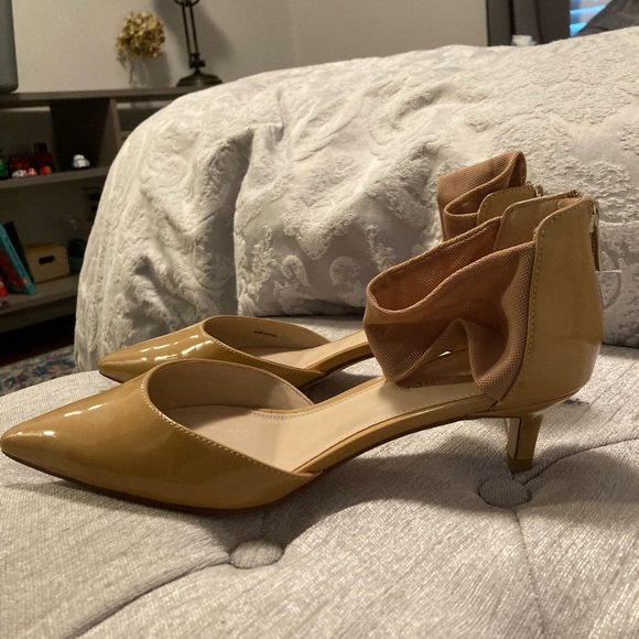 Pelle Moda Nude Kitten Heels with Mesh Detail, Size 8, Never Worn - Picture 4 of 7